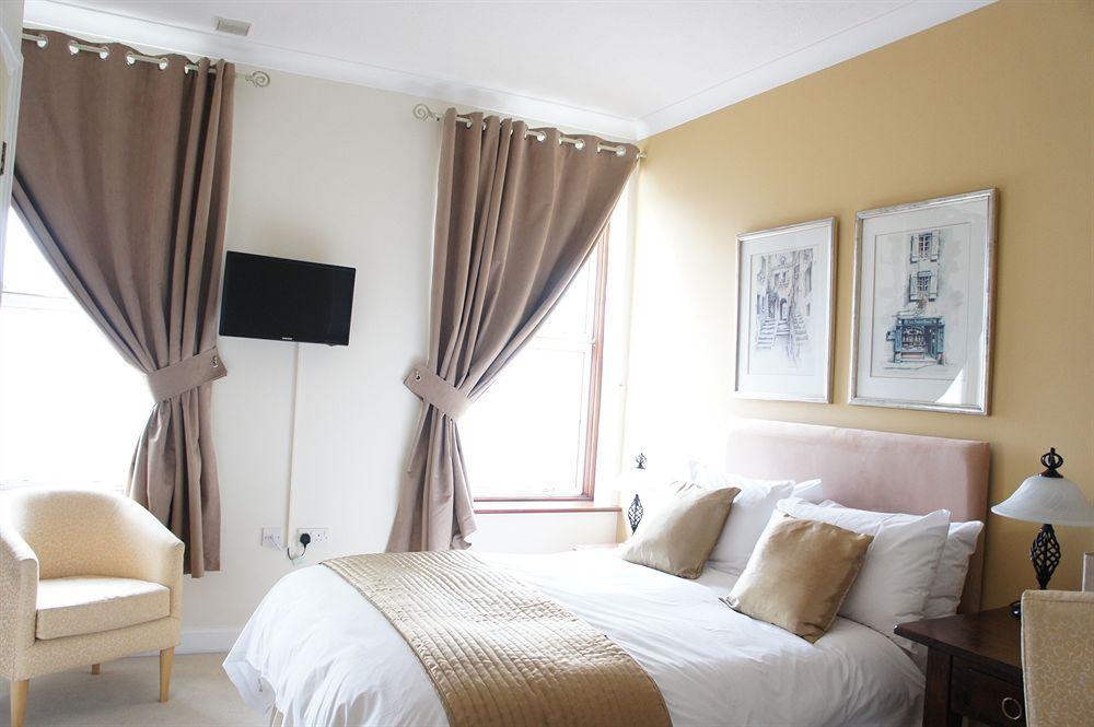 Asperion Hillside Hotel กิลด์ฟอร์ด ภายนอก รูปภาพ